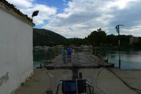 konispol-bundrit-wooden-ferry--